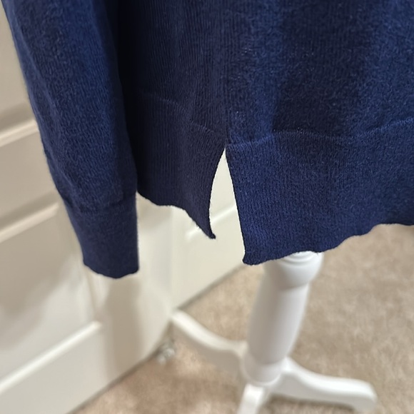 LOFT Sweater - Picture 4 of 6